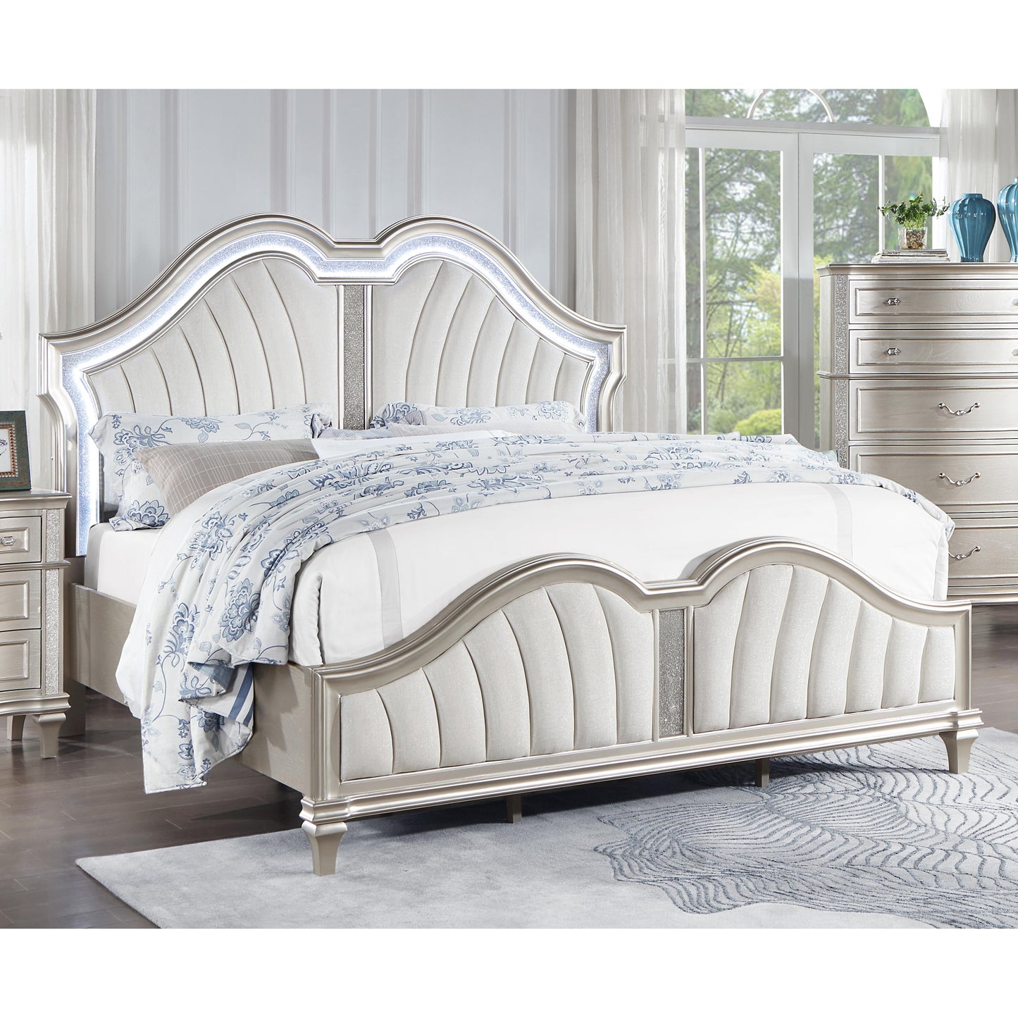 Coaster Furniture Evangeline 223391KE Wood Eastern King LED Panel Bed - Silver Oak IMAGE 11