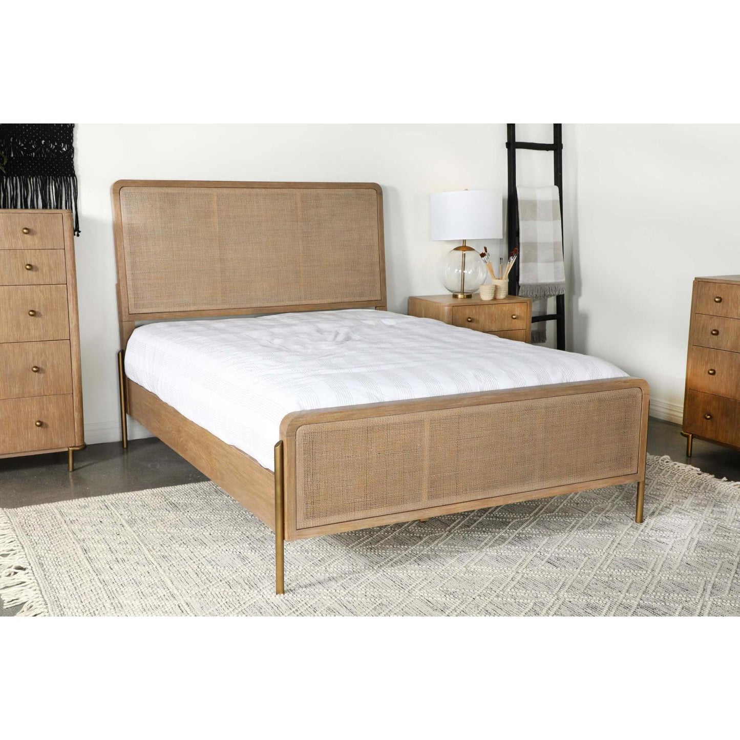 Coaster Furniture Arini 224300KE Rattan Eastern King Panel Bed - Sand Wash and Natural IMAGE 12
