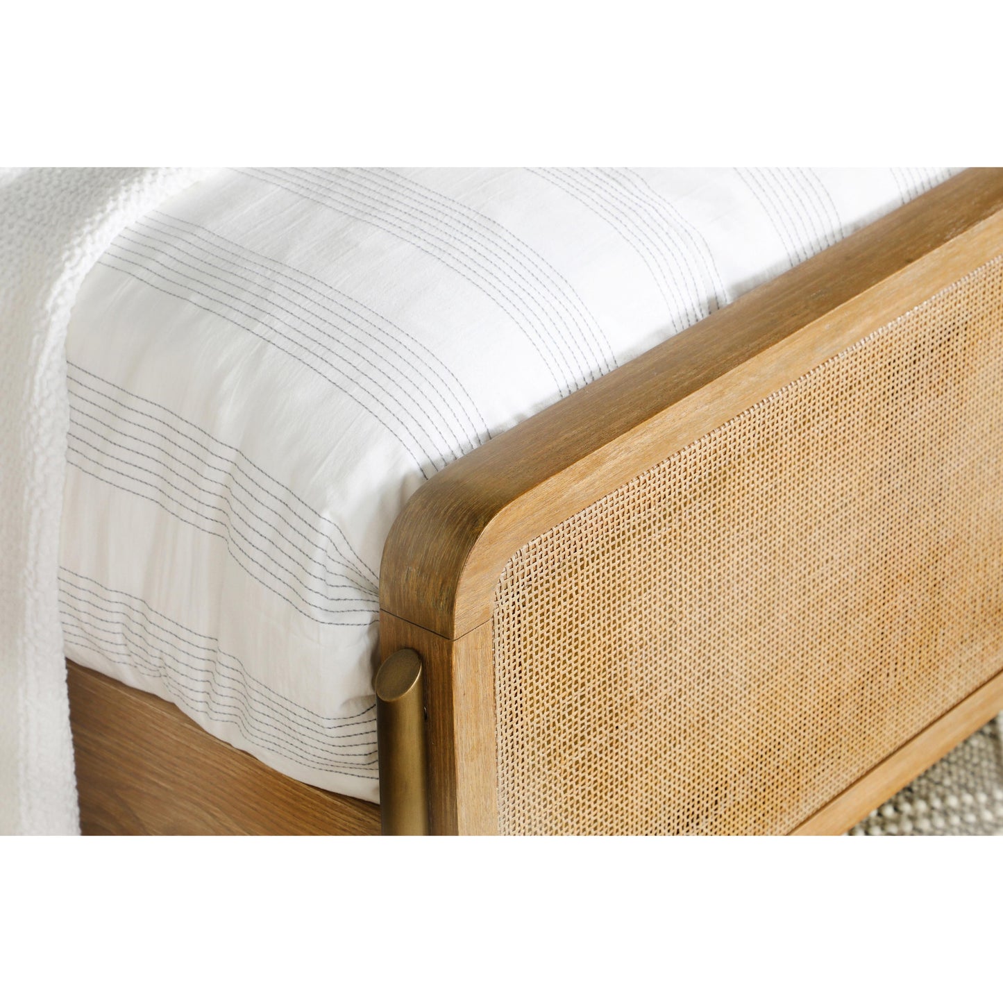 Coaster Furniture Arini 224300Q Rattan Queen Panel Bed - Sand Wash and Natural Cane IMAGE 14