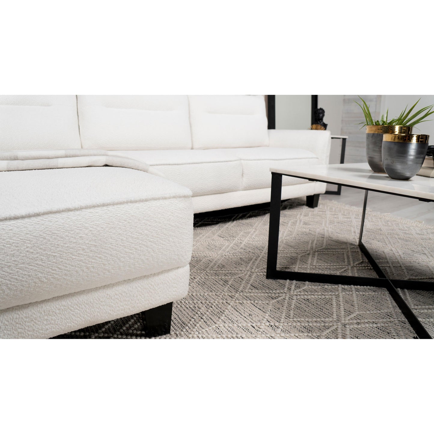 Coaster Furniture Caspian 509550 Upholstered Curved Arm Chaise Sectional Sofa - White IMAGE 18