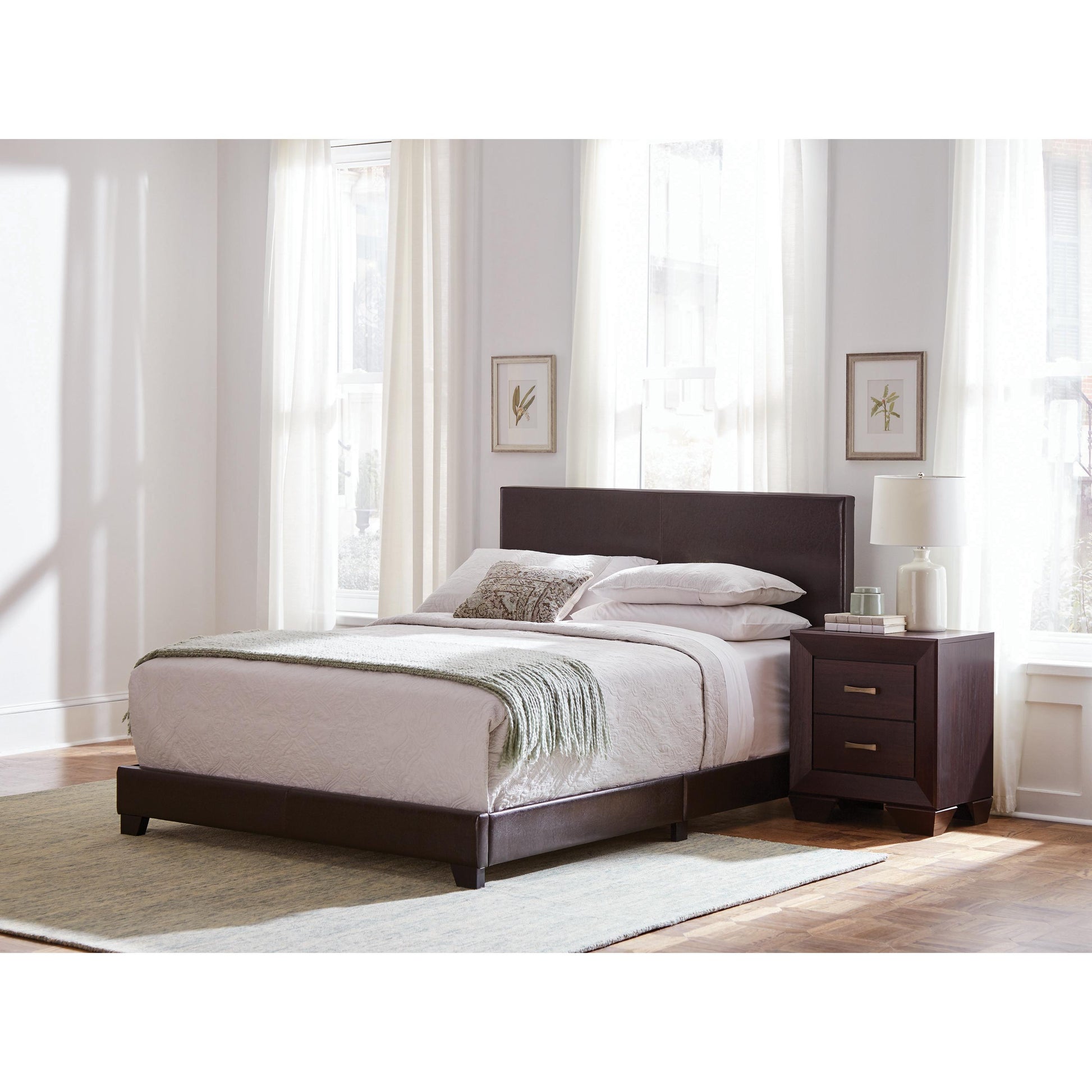 Coaster Furniture Dorian 300762Q Faux Leather Upholstered Queen Panel Bed - Brown IMAGE 2