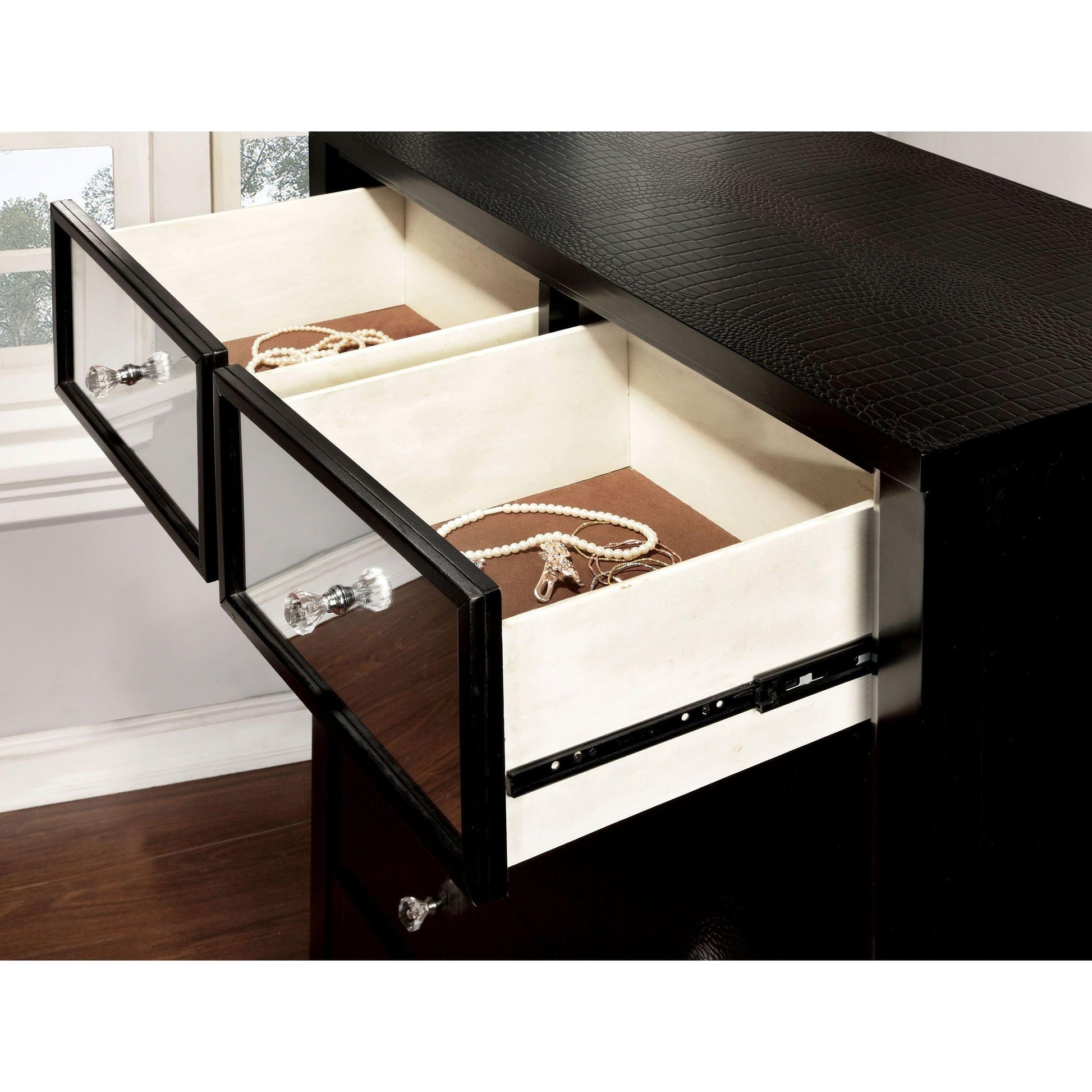  Furniture of America Bryant 6-Drawer Chest CM7288C IMAGE 2