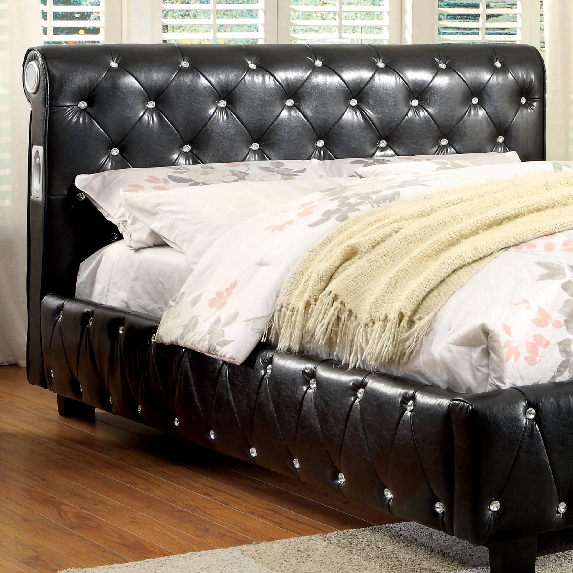  Furniture of America Juillard Full Upholstered Panel Bed CM7056BK-F-BED IMAGE 2