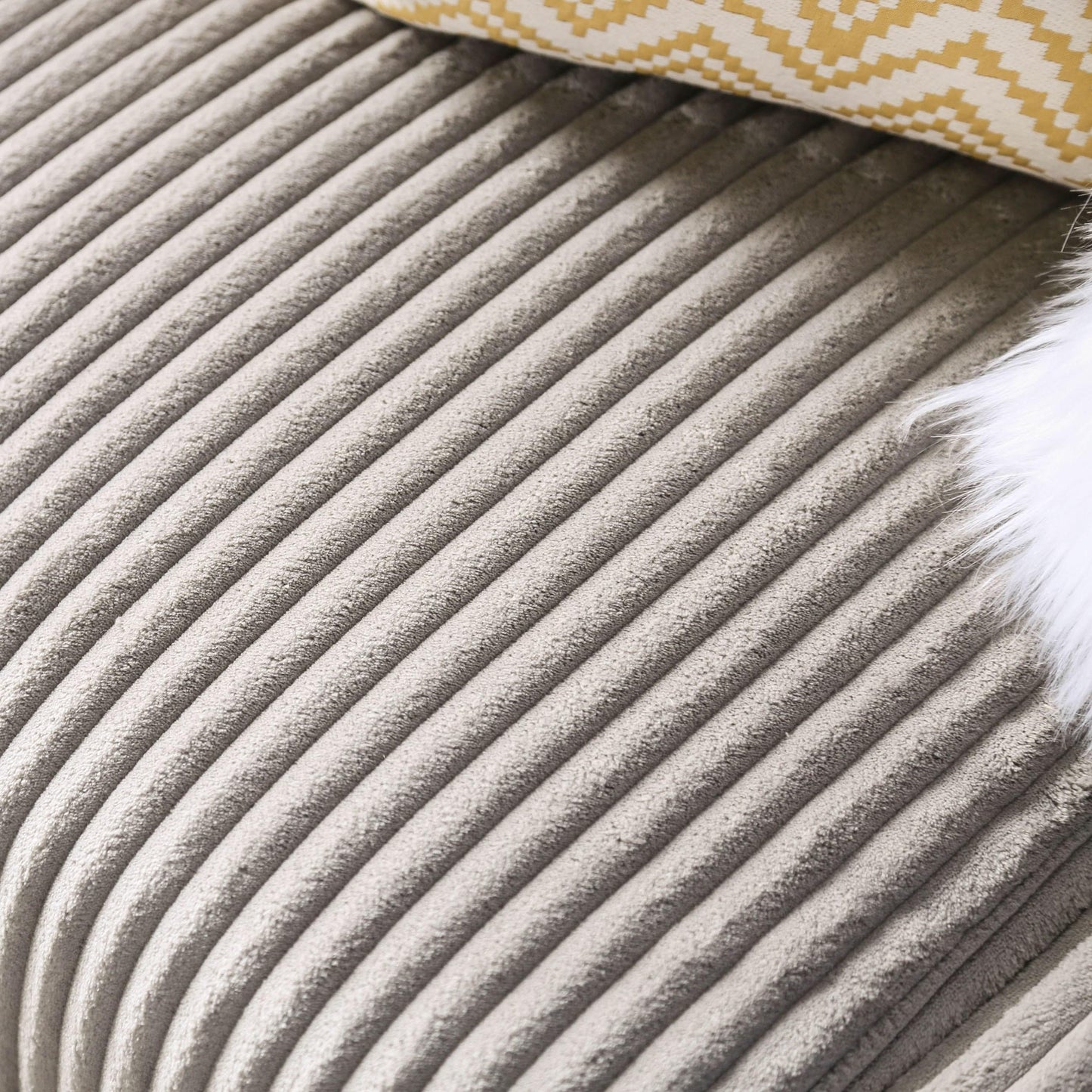  Furniture of America Marjorie Stationary Fabric Sofa SM6217-SF IMAGE 2
