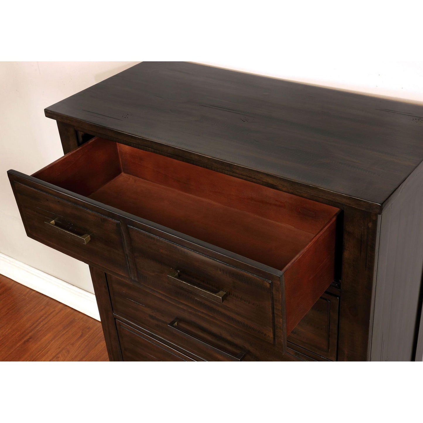  Furniture of America Canopus 5-Drawer Chest CM7422C IMAGE 3