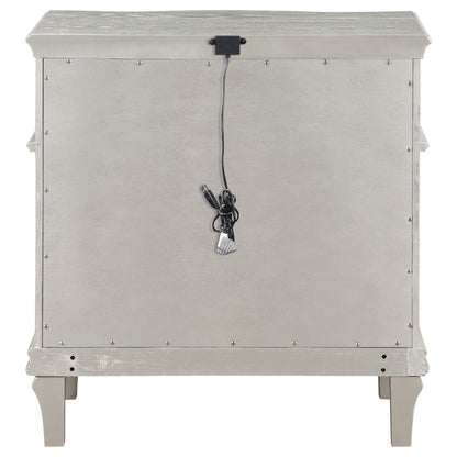 Coaster Furniture Evangeline 223392 3-Drawer Nightstand - Silver Oak IMAGE 6