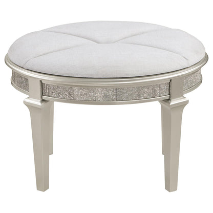 Coaster Furniture Evangeline 223399 Upholstered Oval Vanity Stool - Silver and Ivory IMAGE 3