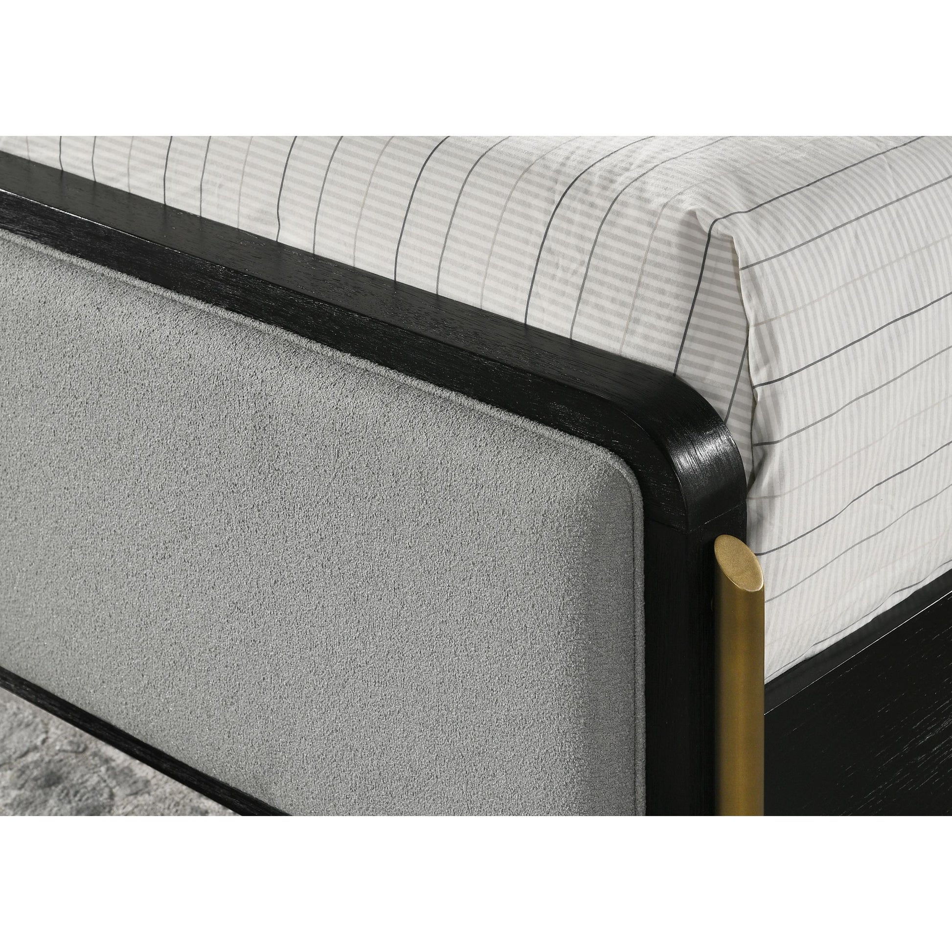 Coaster Furniture Arini 224331Q Upholstered Queen Panel Bed - Black and Grey IMAGE 7