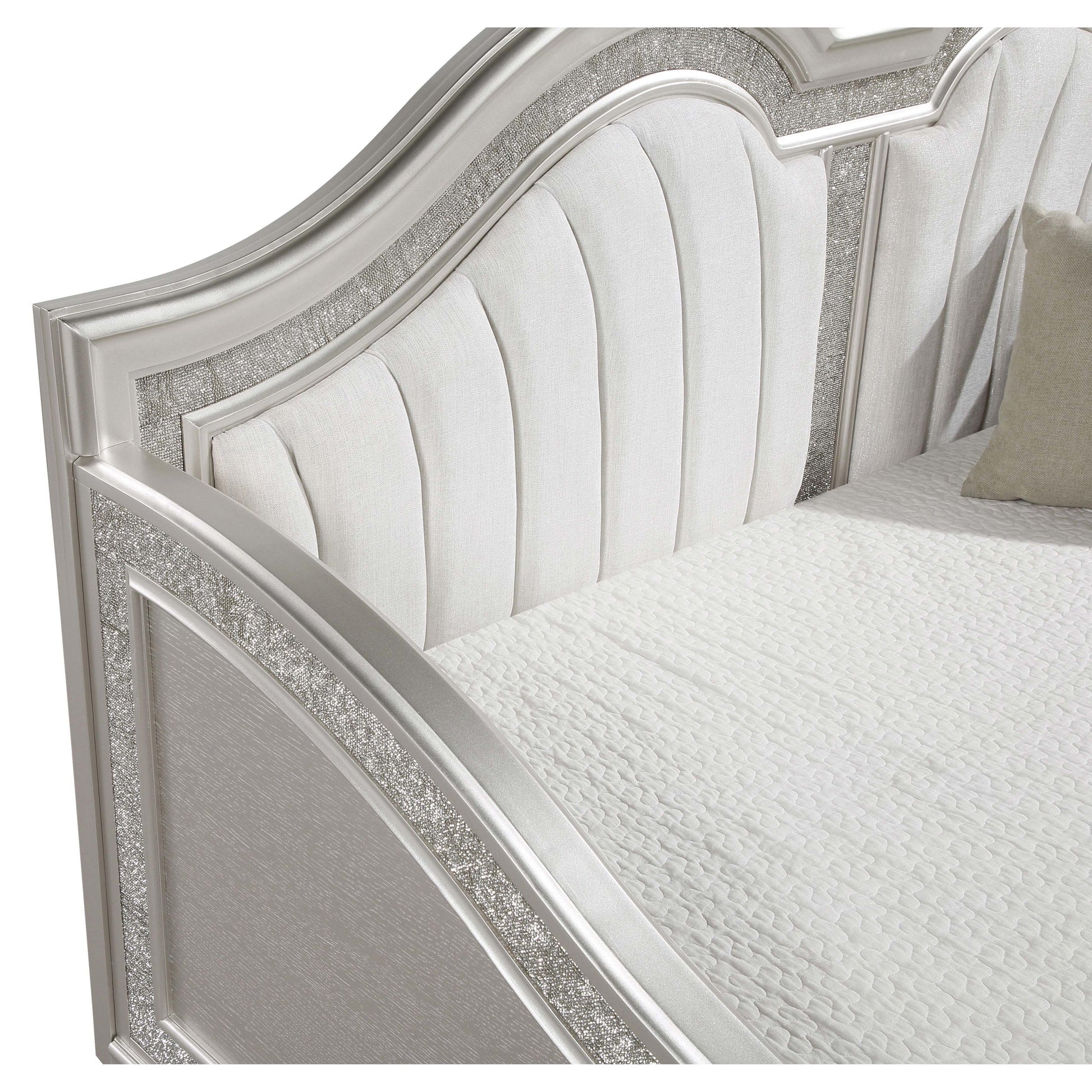 Coaster Furniture Evangeline 360121 Upholstered Twin DayBed - Silver Oak IMAGE 11