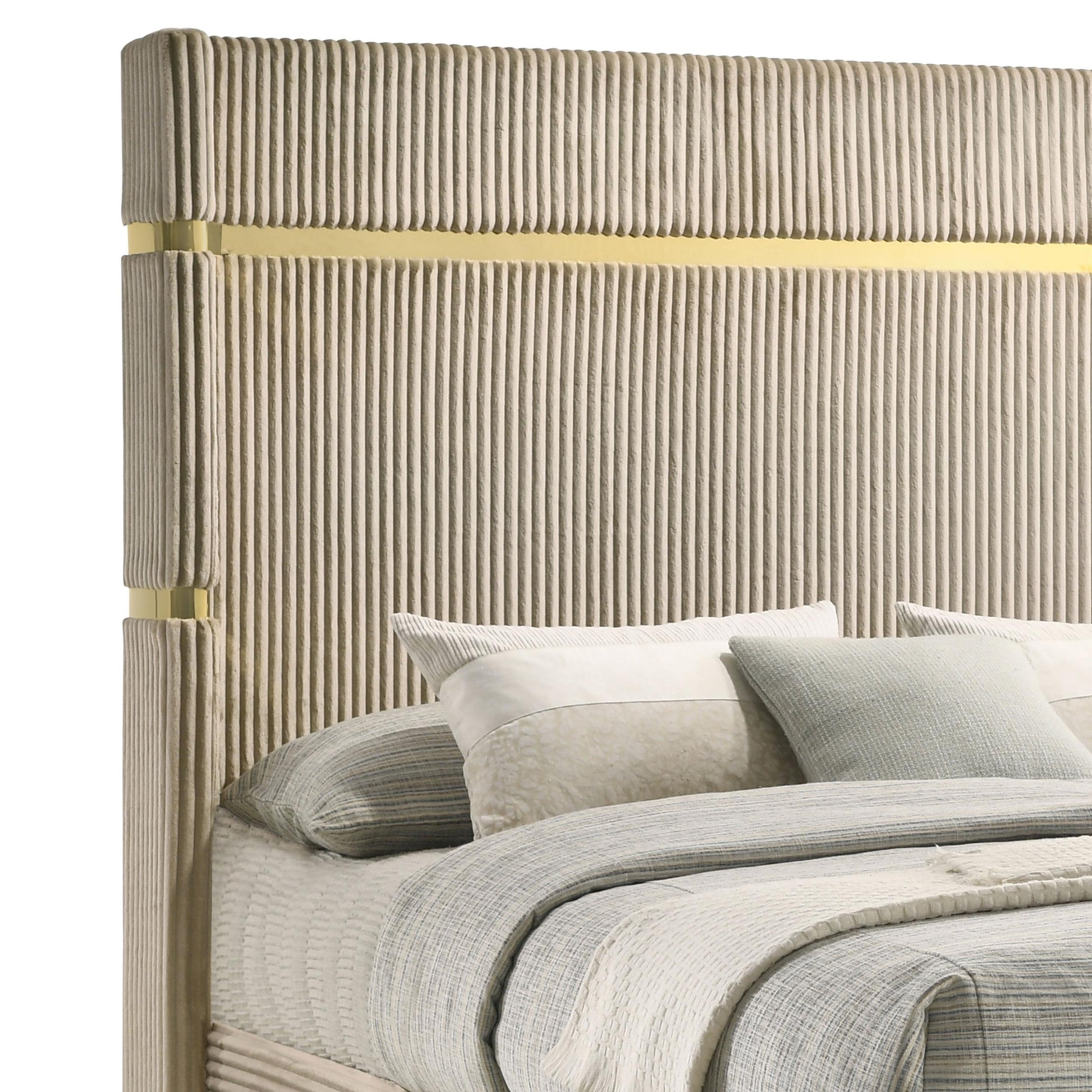  Coaster Furniture Lucia 224731Q 61-inch Upholstered Queen Wingback Bed - Beige IMAGE 6