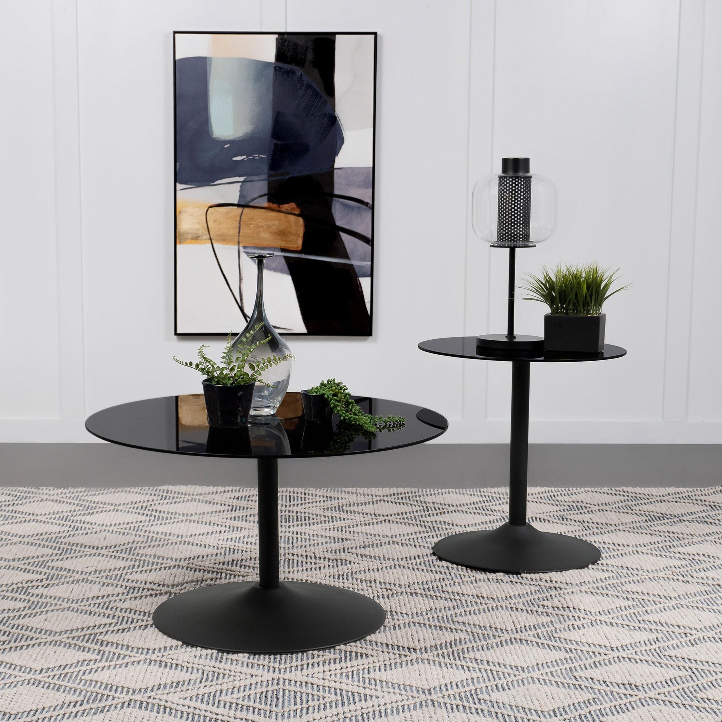 Coaster Furniture Ganso 709687 Round Metal End Table With Tempered Glass Top - Black IMAGE 3