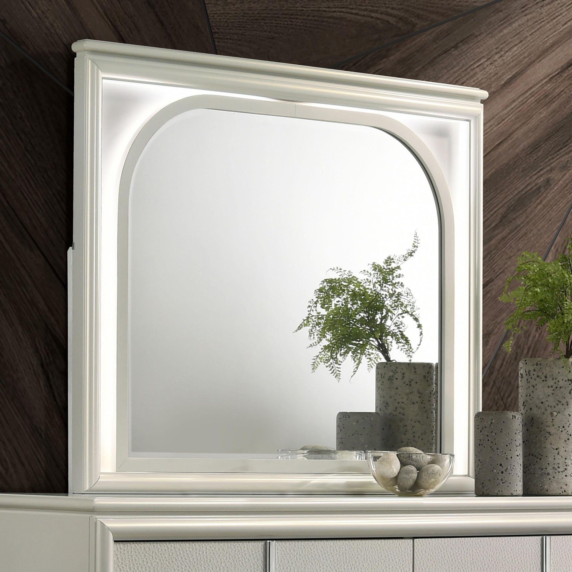 Coaster Furniture Olivia 224954 LED Dresser Mirror - Pearl White IMAGE 4