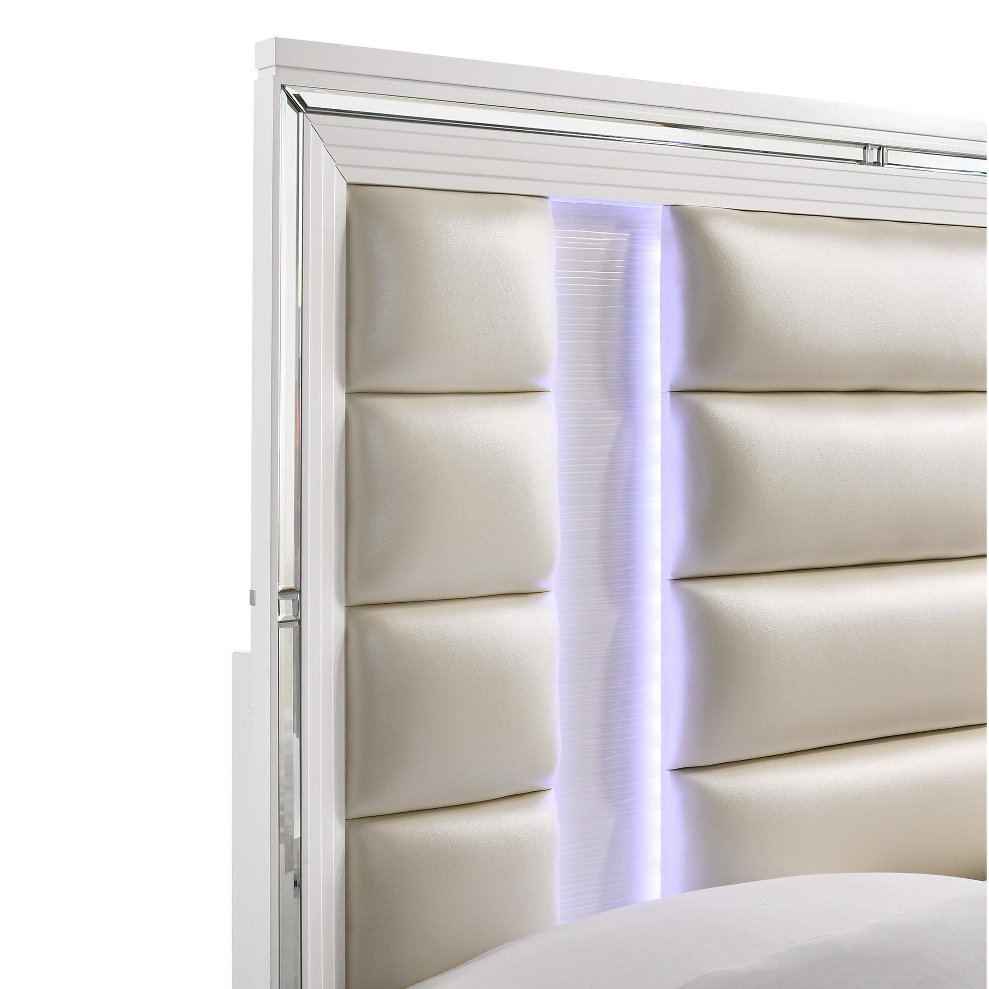  Elements International Twenty Nine TN700QB Queen Bed IMAGE 7