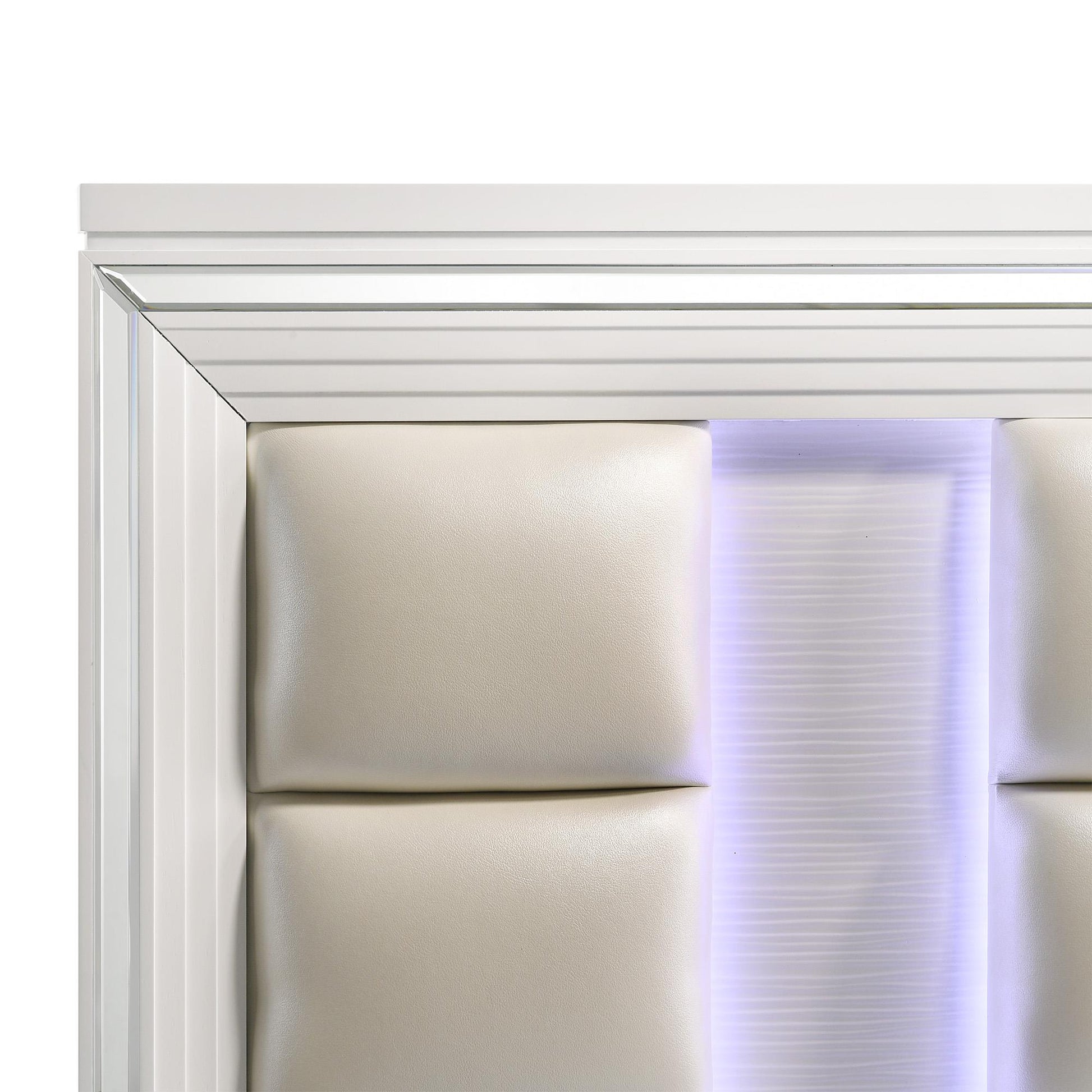  Elements International Twenty Nine TN700QB Queen Bed IMAGE 8