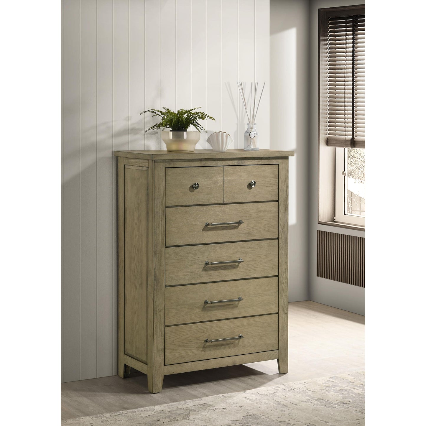  Coaster Furniture Hazlewood 207535 5-drawer Bedroom Chest - Vineyard Oak IMAGE 5