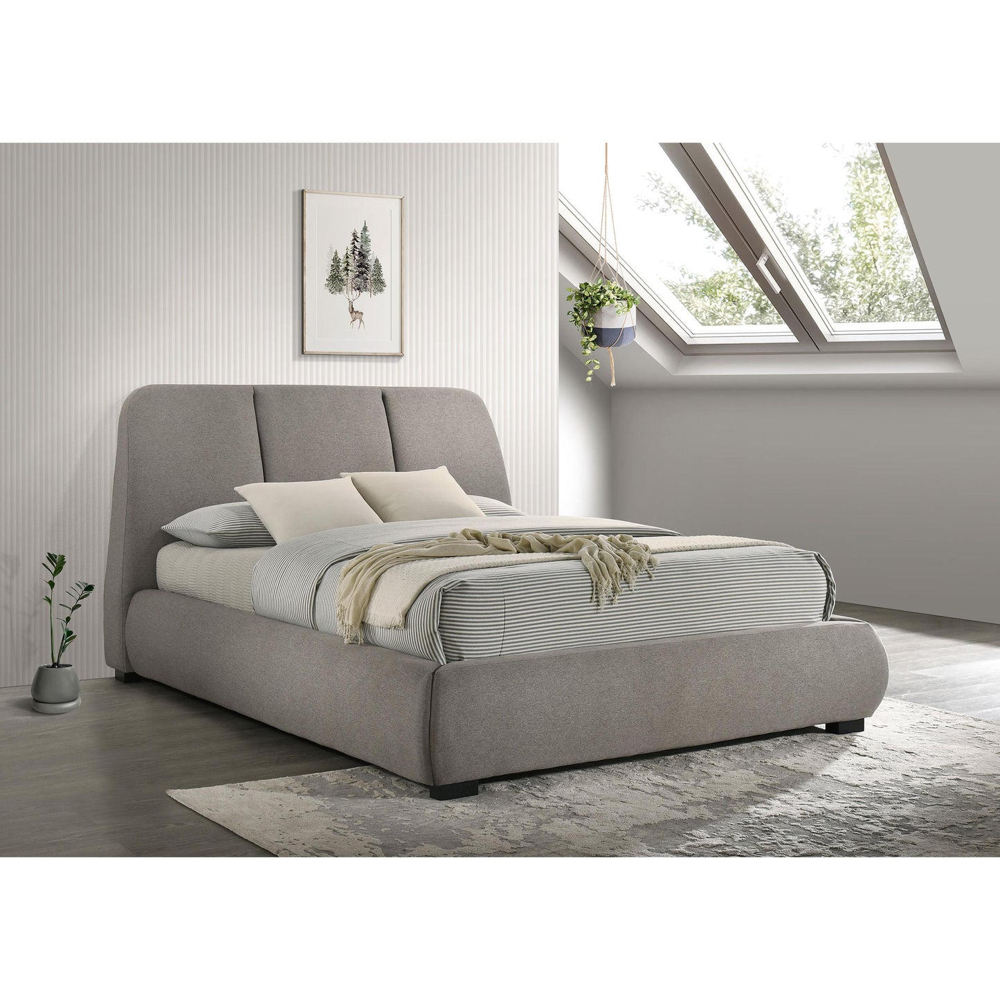  Coaster Furniture Mokena 310090Q 46-inch Upholstered Queen Platform Bed - Taupe IMAGE 6